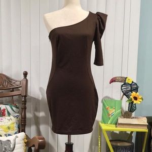 Mystic Brown one sleeve bodycon short dress with side zipper.